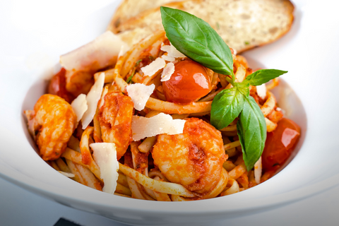 Linguine with King Prawns and Tomato Sauce