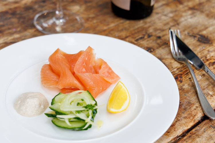 Whole Side of Long Sliced Smoked VAR Salmon