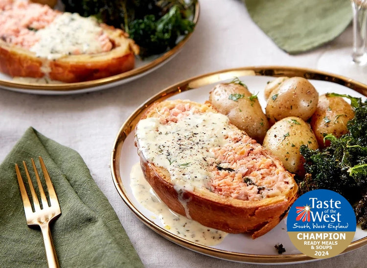 Salmon En Croute for 6-7 with Tarragon Sauce