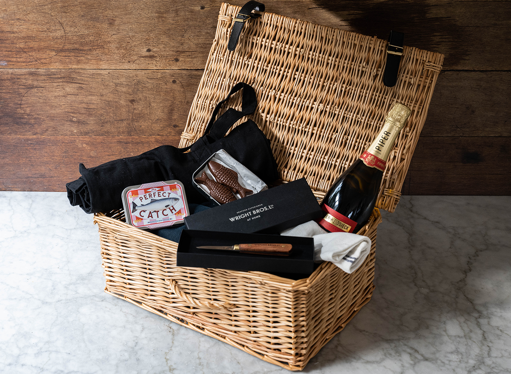 Luxury Champagne & Chocolate Fish Gifts Hamper - Wright Brothers Home ...